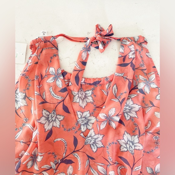 BB Dakota High Round Neck Wendy Floral Cantaloupe Blouse Top Size Small NWT Mint - Picture 5 of 5